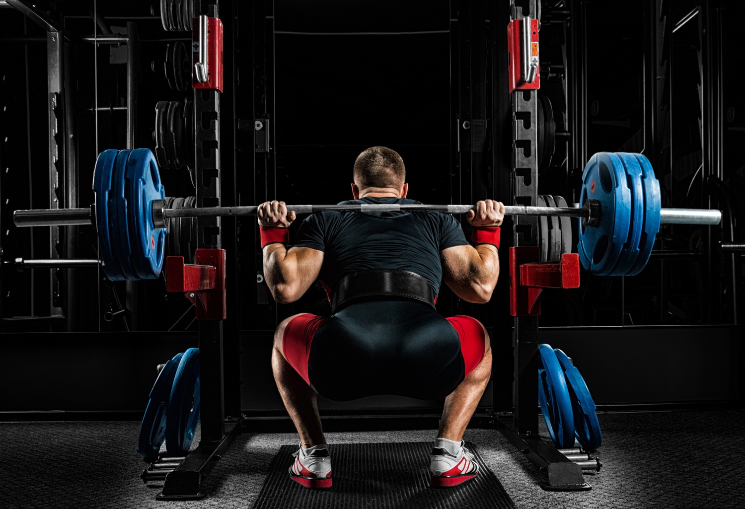 Front Squat Vs Back Squat Which One Should You Do Fitness Volt