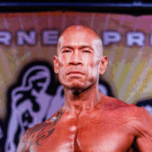 Thayer Flores profile photo
