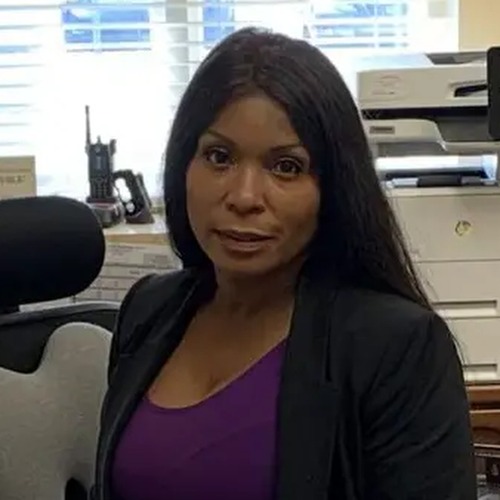Delinia Lewis