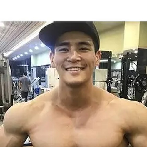 Choi Jun profile photo