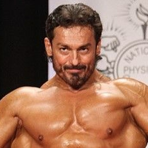 Derric Santibanez profile photo