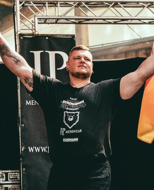 Tobias Schönfelder profile photo