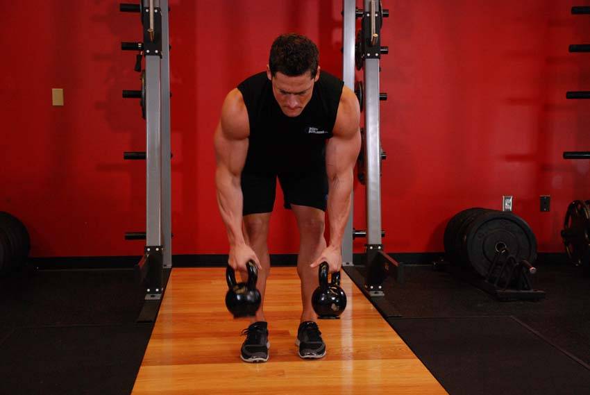 Alternating Kettlebell Row demonstration