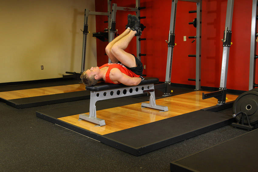 Flat Bench Leg Pull-in