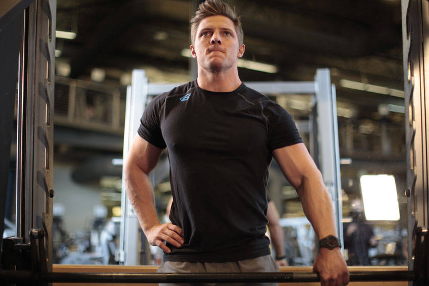 Smith Machine One-arm Upright Row