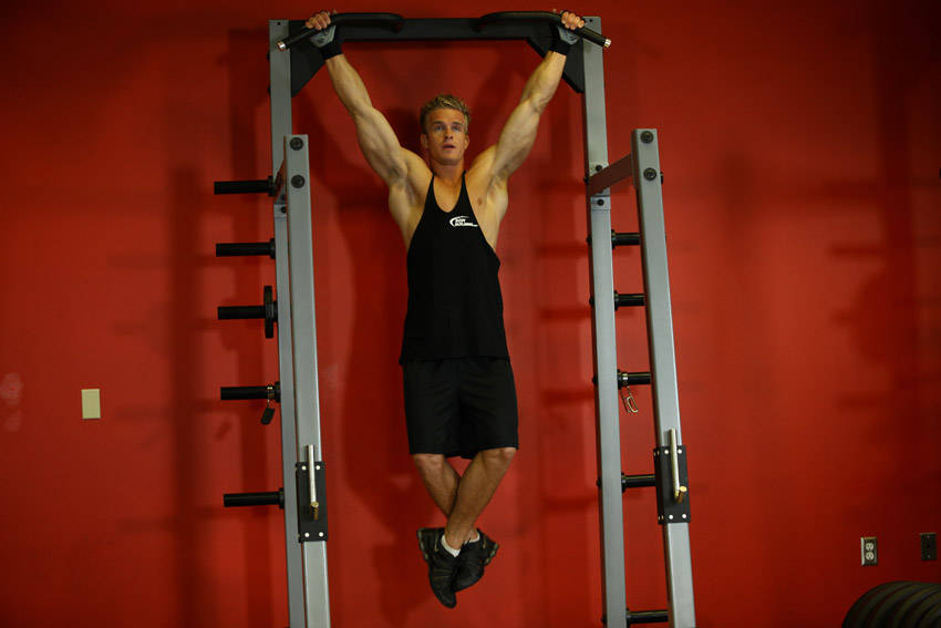 Wide-grip Rear Pull-up