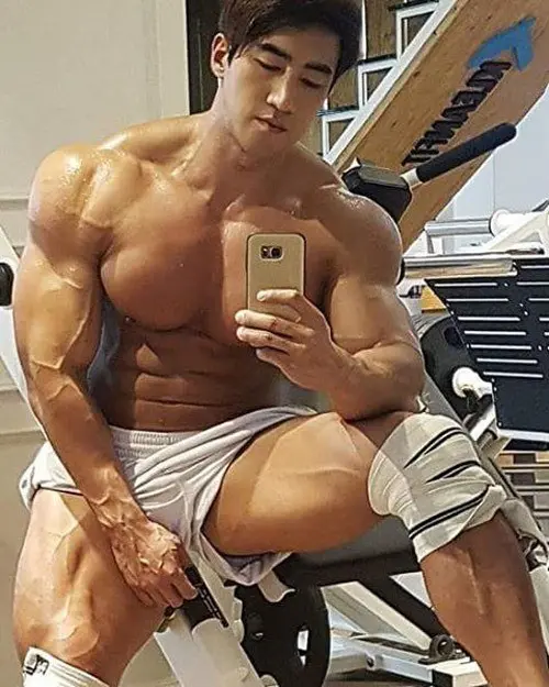 chul-soon-also-known-as-asian-arnold-schwarzenege5