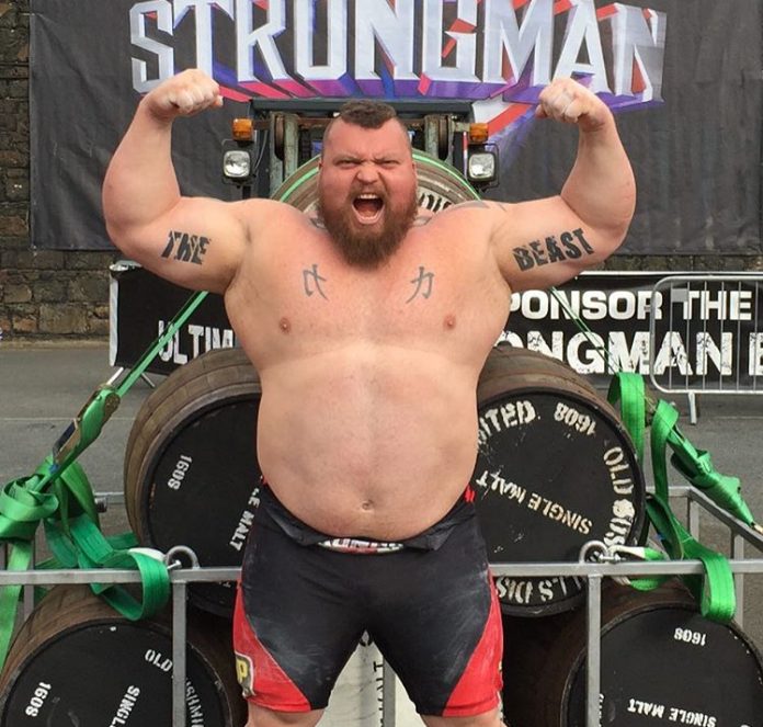 Watch Strongman Eddie Hall Bench Press Two Men – Fitness Volt