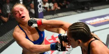 Ronda Rousey Loses To Amanda Nunes In 48 Seconds At UFC 207