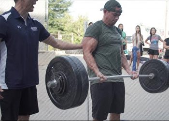 WATCH: Crossfitters Doing Bicep Curls – Funny