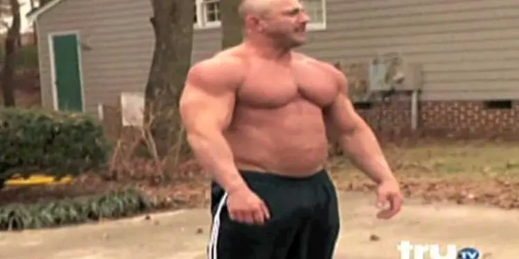 WATCH: Roid Rage Bodybuilder Goes Crazy