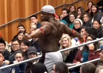 WATCH: Bodybuilder Surprises College Kids