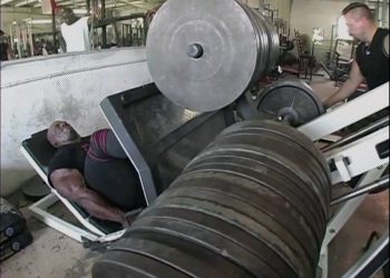 WATCH: Ronnie Coleman Leg Press 2300lb !