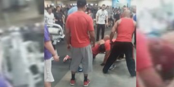WATCH: Two Guys Fighting at The Gym (Graphic Content)