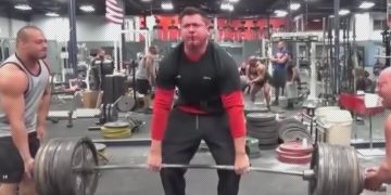 WATCH: Bodybuilder Nearly Explodes Doing Heavy Deadlift