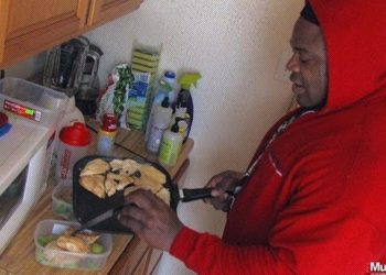 WATCH: What Is A Day In The Life of Kai Greene Really Like? – Documentary