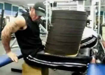 WATCH: Biggest Ego Lifter Using The Whole Stack of Weight Plates