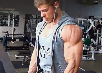 WATCH: Classic Shoulder Workout For BIG FULL Shoulders