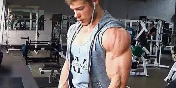 WATCH: Classic Shoulder Workout For BIG FULL Shoulders