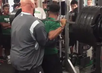 WATCH: A 170-pound High School WR Squat an Insane 530 Pounds