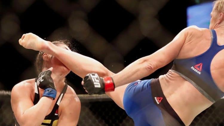 Holly Holm finishes Bethe Correia