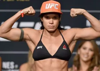Amanda Nunes UFC 213