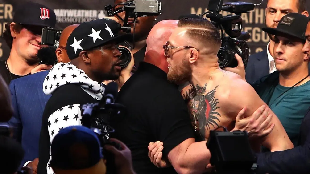 Floyd Mayweather vs Conor McGregor New York
