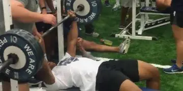 WATCH: Penn State’s Saquon Barkley Benches 30 reps of 225lbs 
