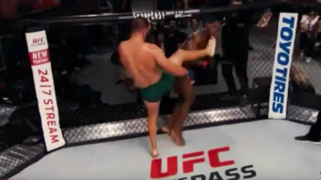 Julian Marquez KO Phil Hawes