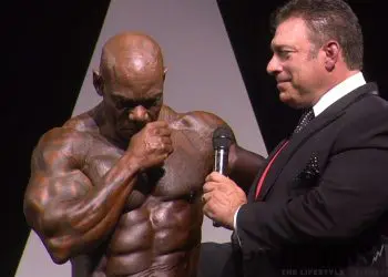 Flex Wheeler Olympia 2017 Posing