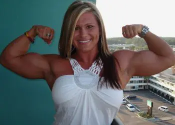 Throwback: Jacked Female Bodybuilder Annihilates Two Time Boxing Champ in Just 60 Seconds