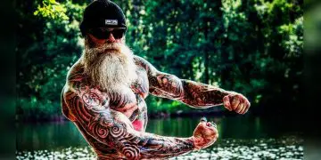 WATCH: Meet The 53-Years-Old Viking Bodybuilder Juan Rekers