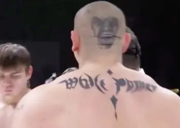 Video: 19 year Old Boy Destroyed Super MMA Fighter