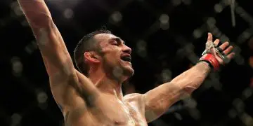 Tony Ferguson defeats Anthony Pettis