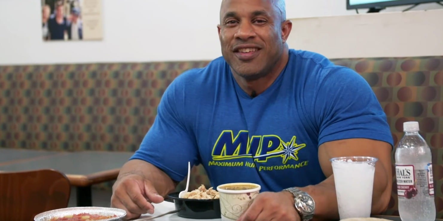 WATCH: Full Day Eating With Victor Martinez – Fitness Volt