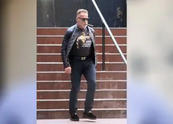 Only Arnold Schwarzenegger Can Pull Off Wearing His Face On A T-Shirt