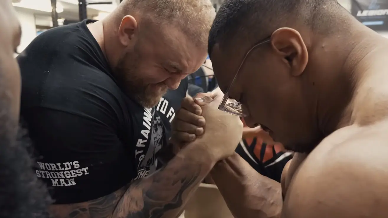 Hafthor Arm Wrestle Larry Wheels