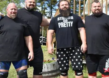 World's Strongest Men vs Tug of War Team