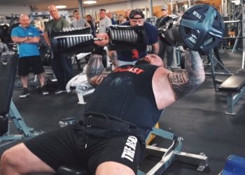 VIDEO: Powerlifter Stefanie Cohen Looks Jacked Hitting A 407lb