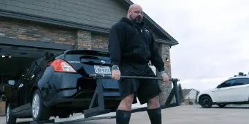 Brian Shaw Car Deadlift