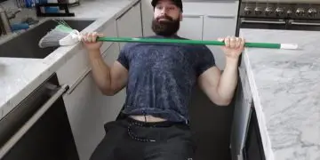 Bradley Martyn