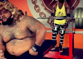 Julius Maddox Hits 600lb Bench Press
