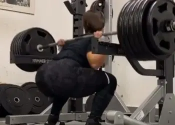 Amanda Lawrence Squat