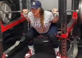 Daniella Melo Squat 415lbs