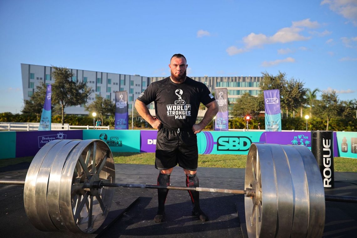 Oleksii Novikov Sets 18-Inch Deadlift World Record at 2020 World's ...