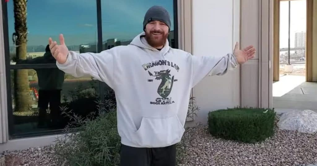 Flex Lewis Moves Dragon S Lair Gym From Florida To Vegas Tours New Facility Fitness Volt