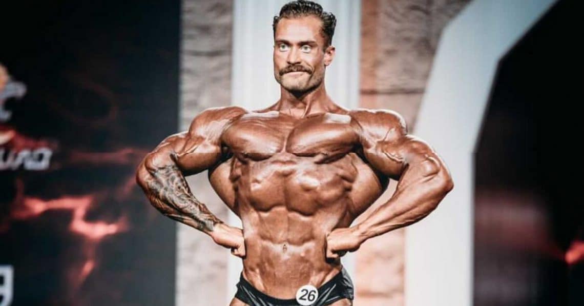 Chris Bumstead Denies Rumors Of Open Move My Only Dream Is To Be A 7903