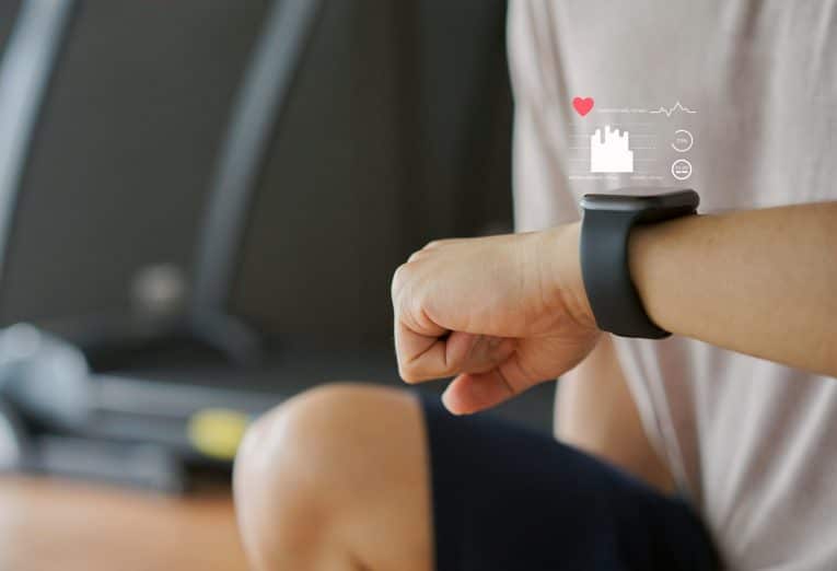 Smart Watch Monitoring Fitness