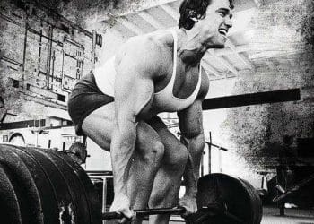 Arnold Schwarzenegger Deadlifting