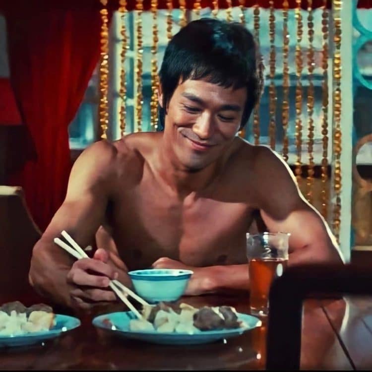 Bruce Lee Eating